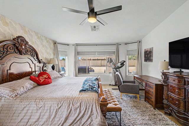 8352 W San Juan Avenue, Glendale, AZ 85305