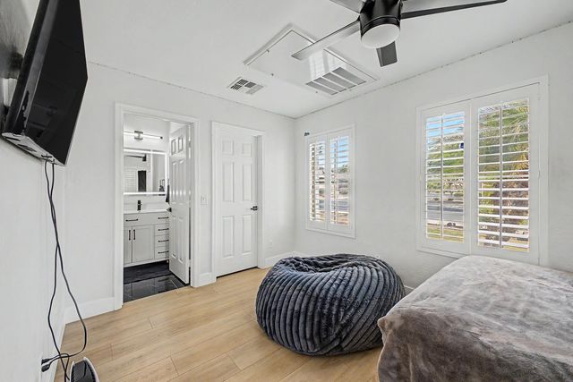 8352 W San Juan Avenue, Glendale, AZ 85305