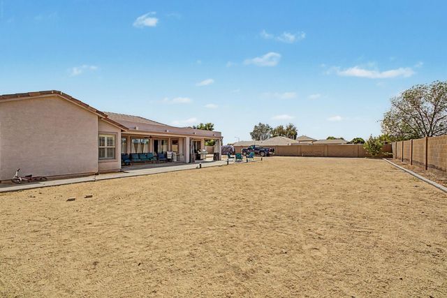 8352 W San Juan Avenue, Glendale, AZ 85305
