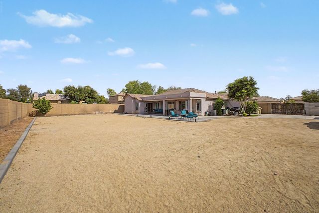 8352 W San Juan Avenue, Glendale, AZ 85305