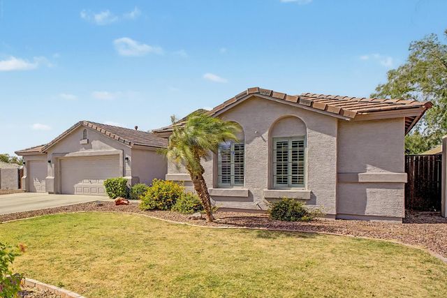 8352 W San Juan Avenue, Glendale, AZ 85305