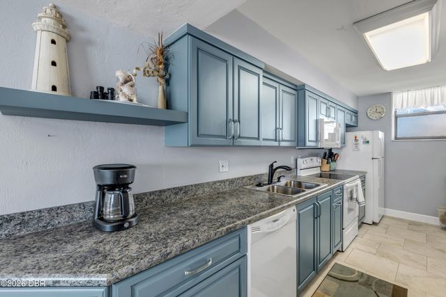 701 S Atlantic Avenue UT10, New Smyrna Beach, FL 32169