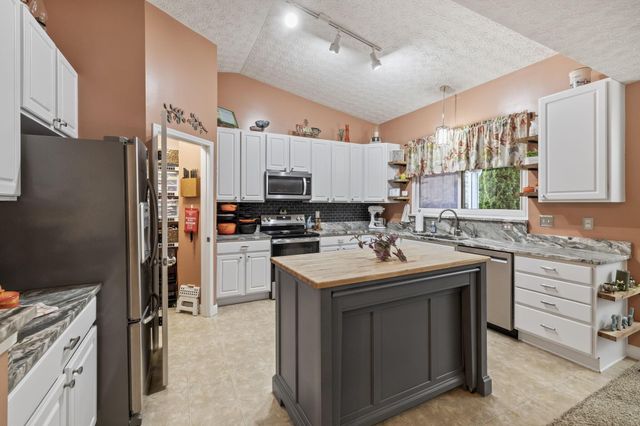 620 Brighton Street, Pickerington, OH 43147