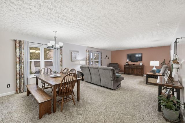 620 Brighton Street, Pickerington, OH 43147