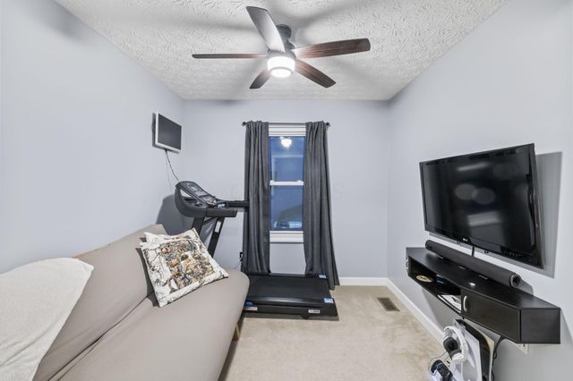 620 Brighton Street, Pickerington, OH 43147