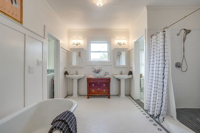 2212 5th Avenue, Fort Worth, TX 76110