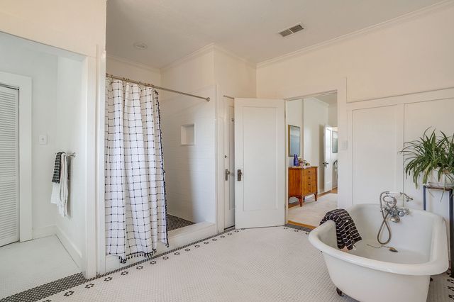 2212 5th Avenue, Fort Worth, TX 76110