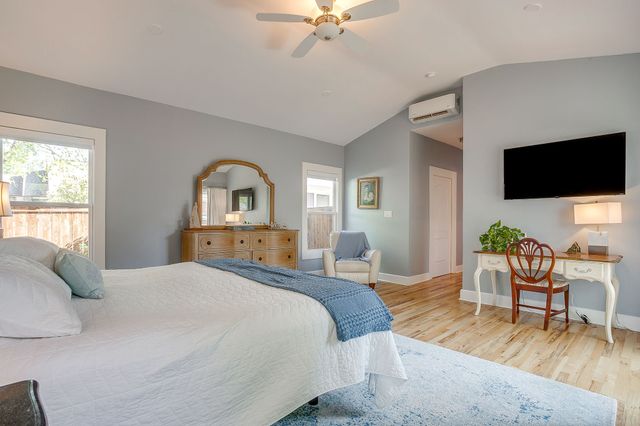 2212 5th Avenue, Fort Worth, TX 76110