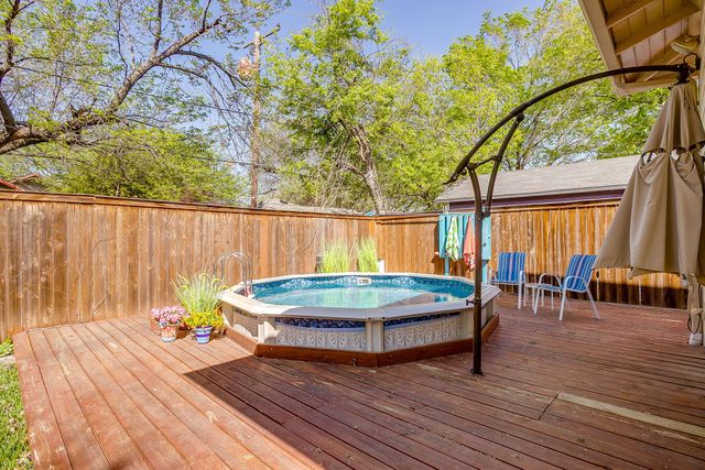 2212 5th Avenue, Fort Worth, TX 76110