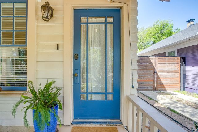 2212 5th Avenue, Fort Worth, TX 76110