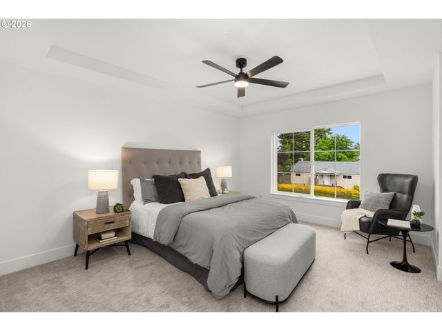 128 Randall St, Oregon City, OR 97045