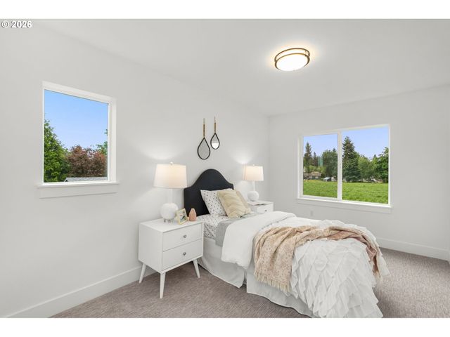 128 Randall St, Oregon City, OR 97045