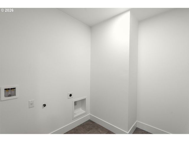 128 Randall St, Oregon City, OR 97045