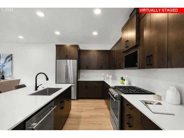 128 Randall St, Oregon City, OR 97045