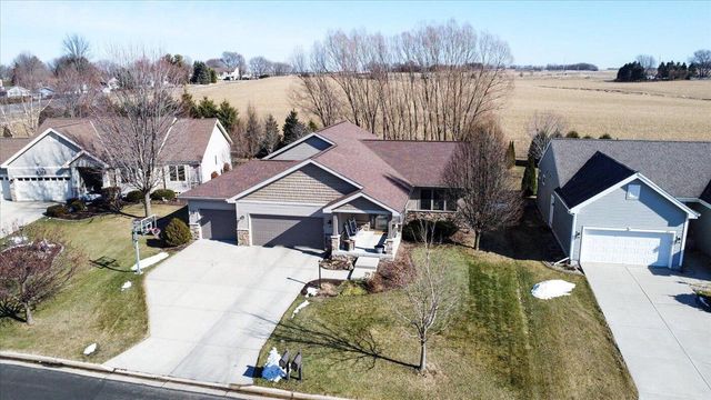 851 Shooting Star CIRCLE, De Forest, WI 53532
