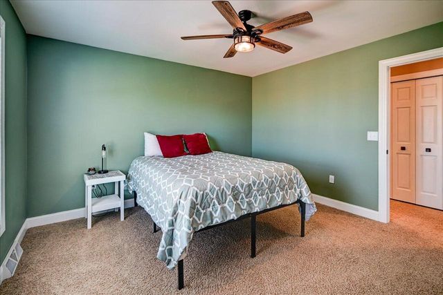 851 Shooting Star CIRCLE, De Forest, WI 53532