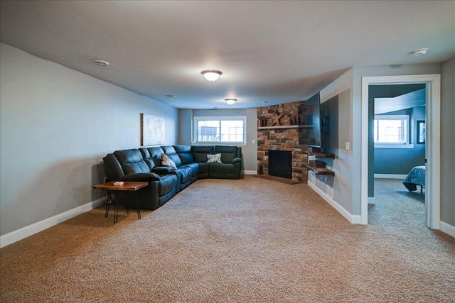 851 Shooting Star CIRCLE, De Forest, WI 53532