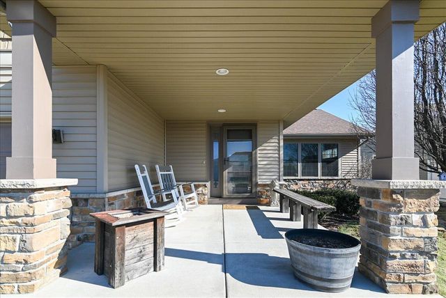 851 Shooting Star CIRCLE, De Forest, WI 53532