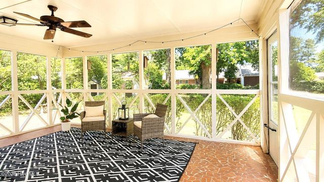 1919 Sherwood Drive, Greenville, NC 27858