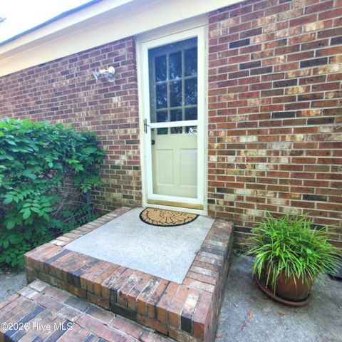 1919 Sherwood Drive, Greenville, NC 27858