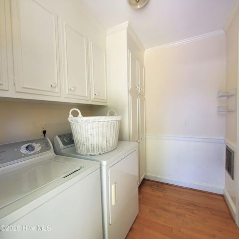 1919 Sherwood Drive, Greenville, NC 27858