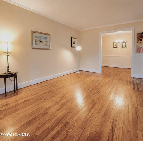 1919 Sherwood Drive, Greenville, NC 27858