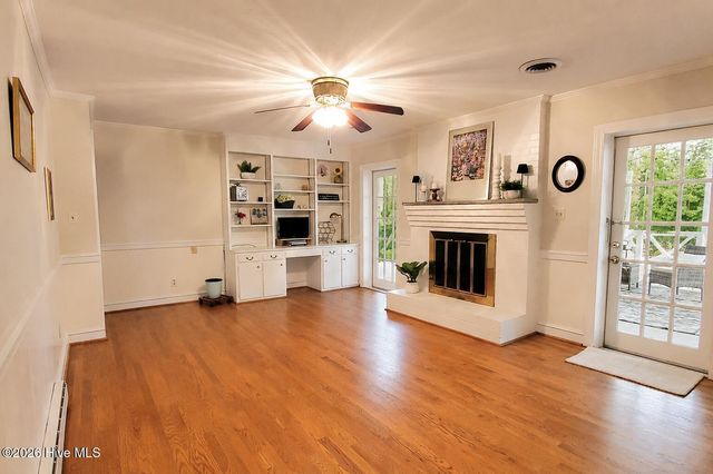 1919 Sherwood Drive, Greenville, NC 27858