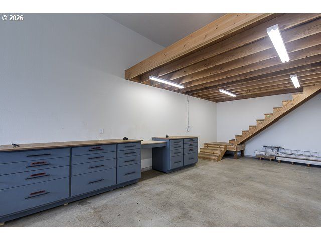 1668 Ne CLAYTON Dr, Estacada, OR 97023