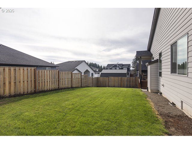 1668 Ne CLAYTON Dr, Estacada, OR 97023