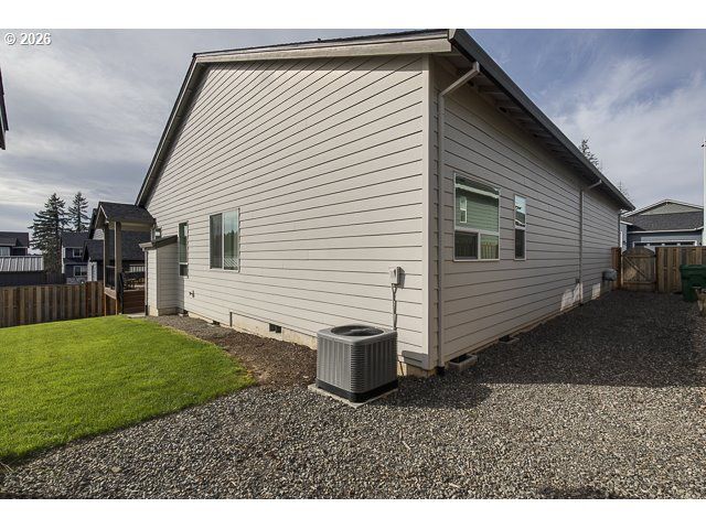 1668 Ne CLAYTON Dr, Estacada, OR 97023