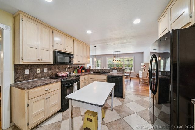 6150 W 113th Street North, Sperry, OK 74073