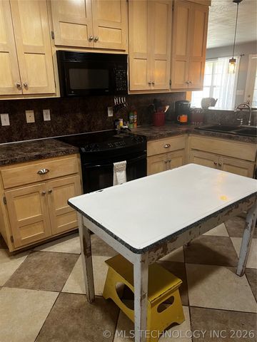 6150 W 113th Street North, Sperry, OK 74073