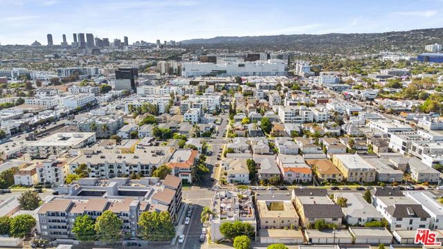 102 N Sweetzer Avenue 106, Los Angeles, CA 90048