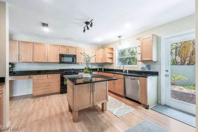 778 Broad CT S, Naples, FL 34102