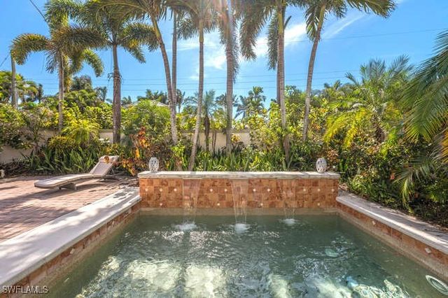 778 Broad CT S, Naples, FL 34102