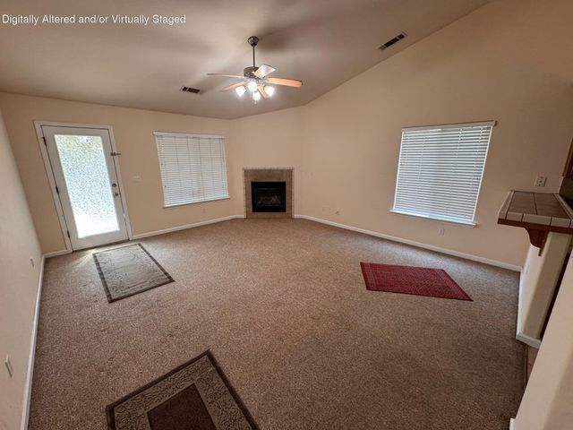 3927 E Center Street, Visalia, CA 93291