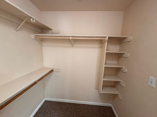 3927 E Center Street, Visalia, CA 93291