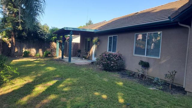 3927 E Center Street, Visalia, CA 93291