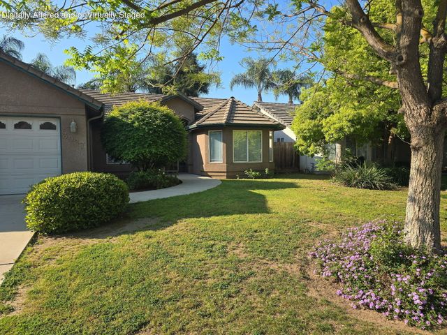 3927 E Center Street, Visalia, CA 93291