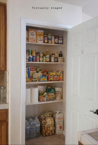 3927 E Center Street, Visalia, CA 93291