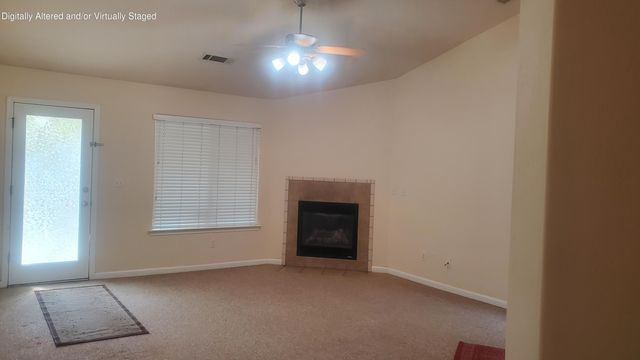 3927 E Center Street, Visalia, CA 93291