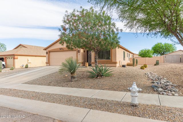 2951 W Calle Leonido, Tucson, AZ 85746