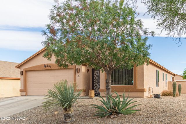 2951 W Calle Leonido, Tucson, AZ 85746