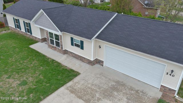 540 University Dr, Radcliff, KY 40160