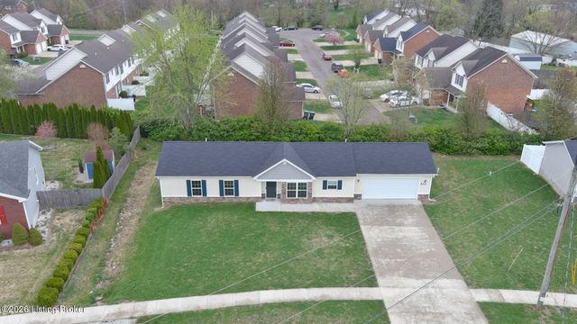 540 University Dr, Radcliff, KY 40160