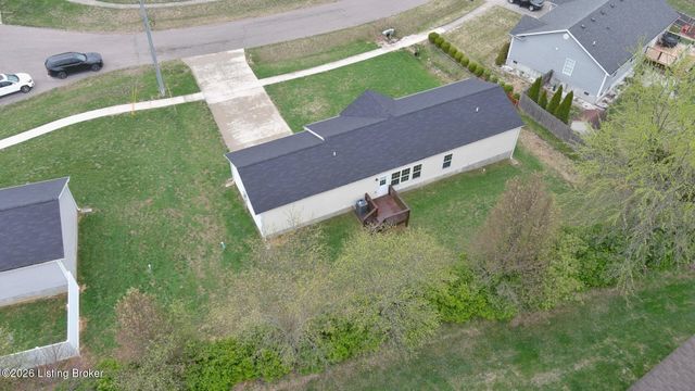 540 University Dr, Radcliff, KY 40160