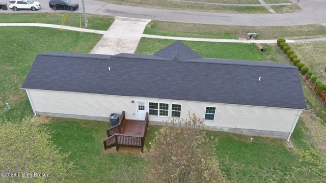 540 University Dr, Radcliff, KY 40160