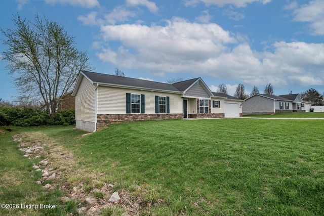 540 University Dr, Radcliff, KY 40160
