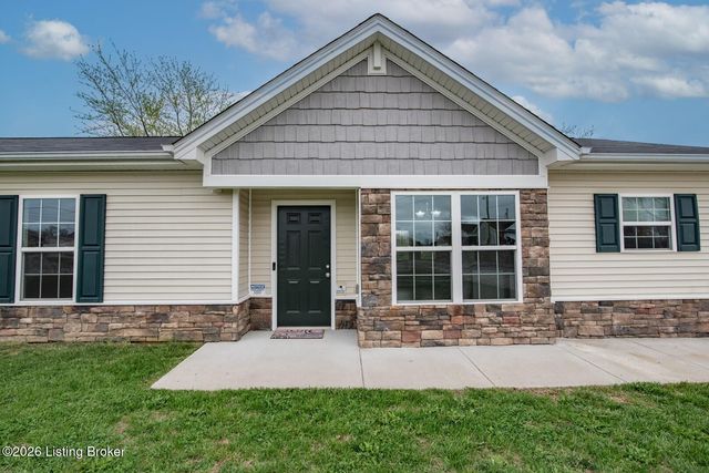 540 University Dr, Radcliff, KY 40160