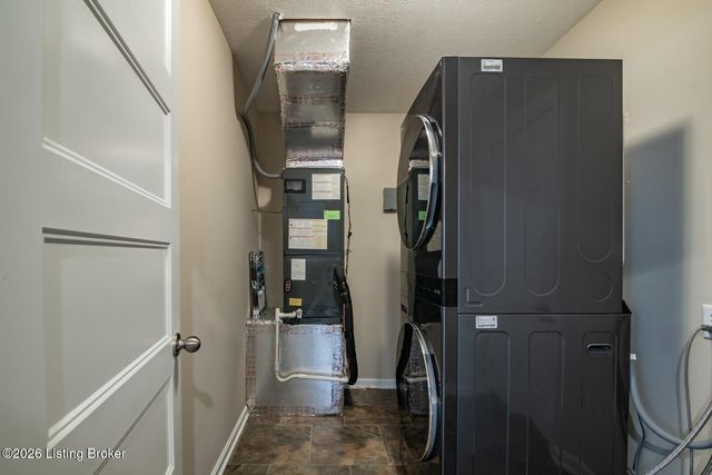 540 University Dr, Radcliff, KY 40160